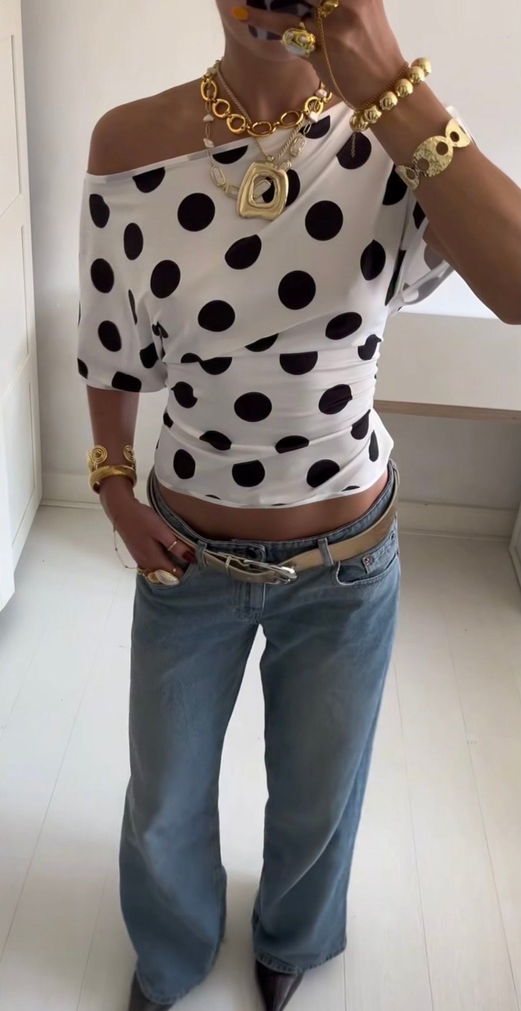 Polka Dots & Gold — preppy — outfit dam — med accessoarer och toppar — av Elin Wong
